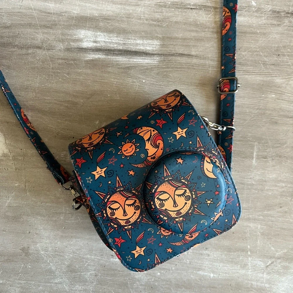 POLAROID CAMERA CASE